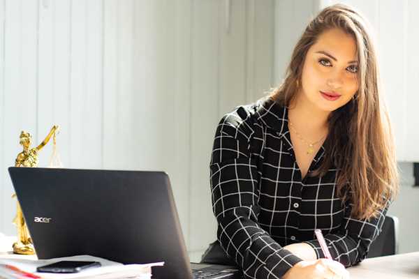 孔塞桑执教米兰前7场意甲拿到14分，比丰塞卡同期多了3分.